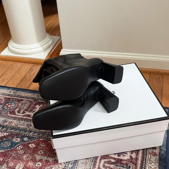 Steve Madden Black Heeled Boots NEW - Picture 2 of 4